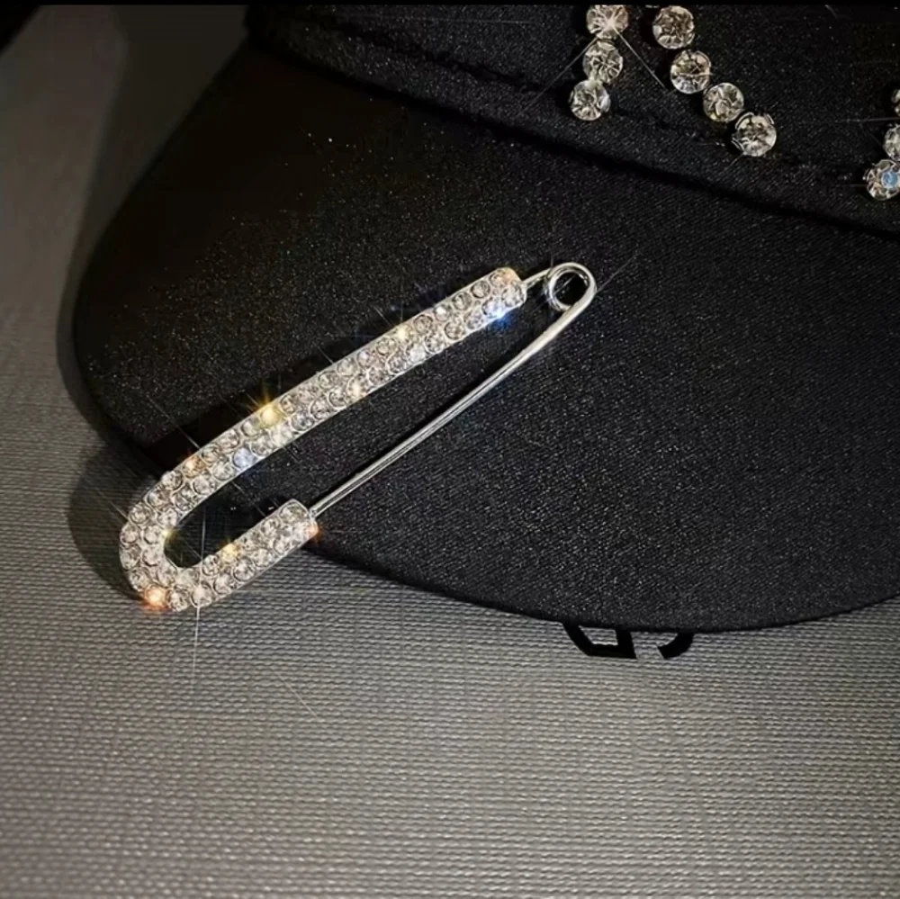 NEW Rhinestone Safety Pin Brooch Pin - Picture 5 of 5